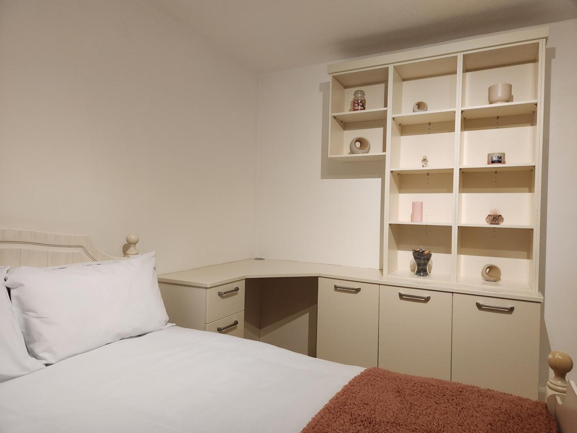 Elmdon House With 4 Spacious Bedrooms To Choose Birmingham Exterior photo